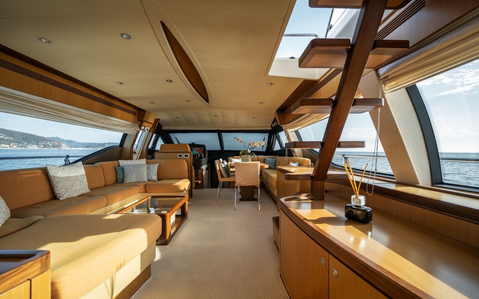 Ferretti 630