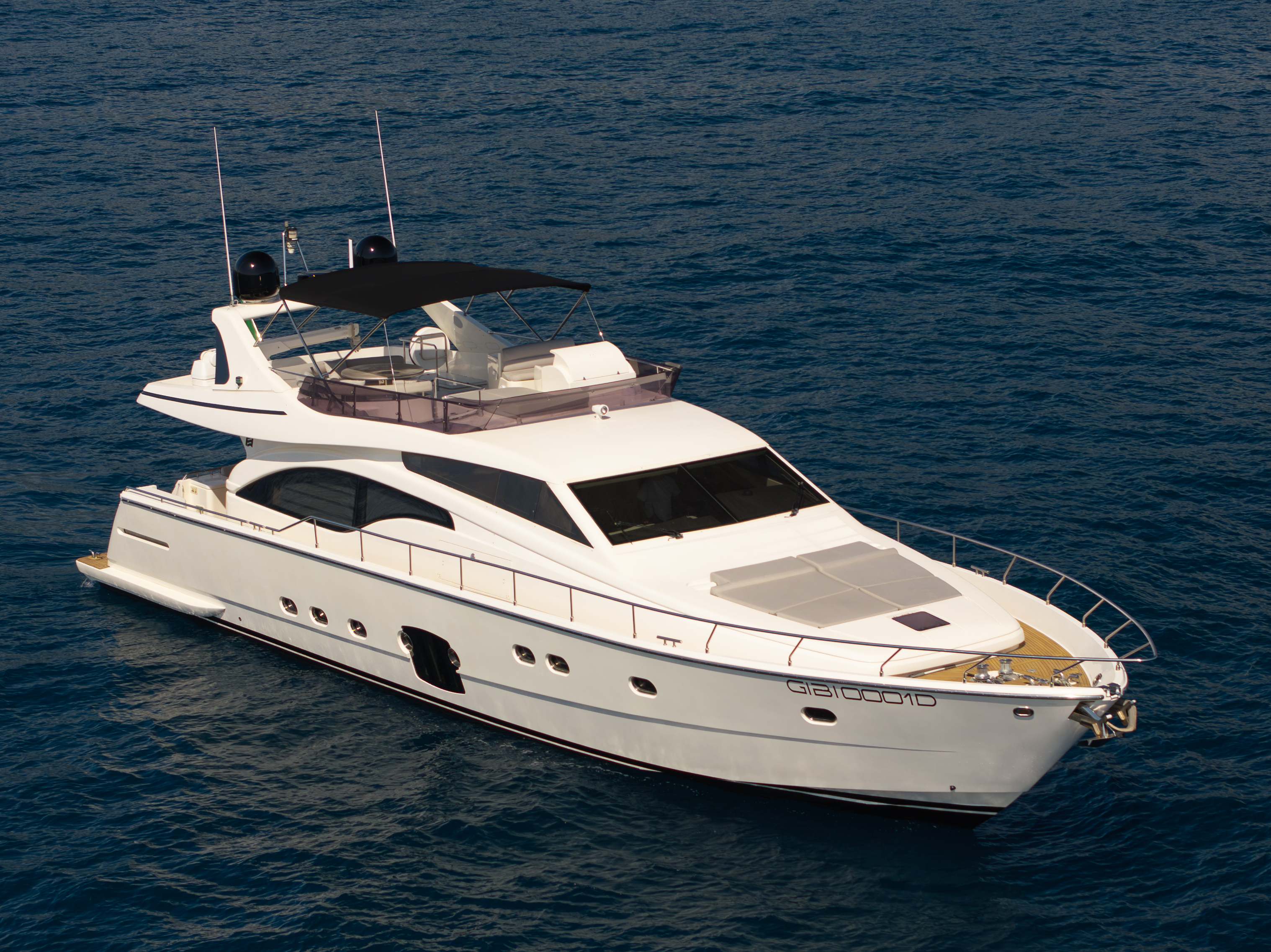 Ferretti 681